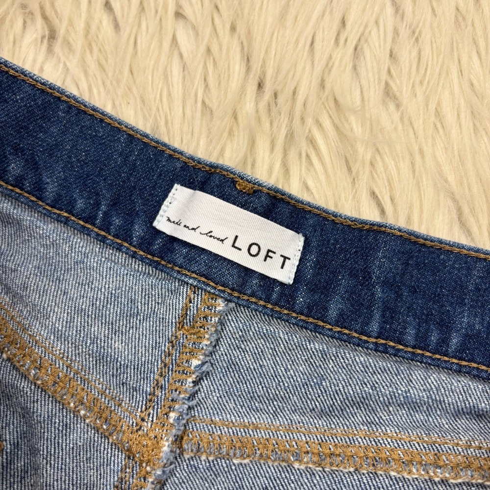 LOFT Women's 12 Medium Wash Cuffed Denim Midi Bermuda Shorts Jorts - Picture 4 of 7